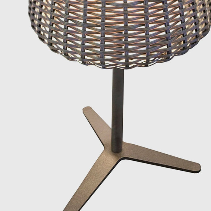Rattan Craft Waterproof LED Outdoor Landscape Decorative Lighting Chandelier Table Lamp