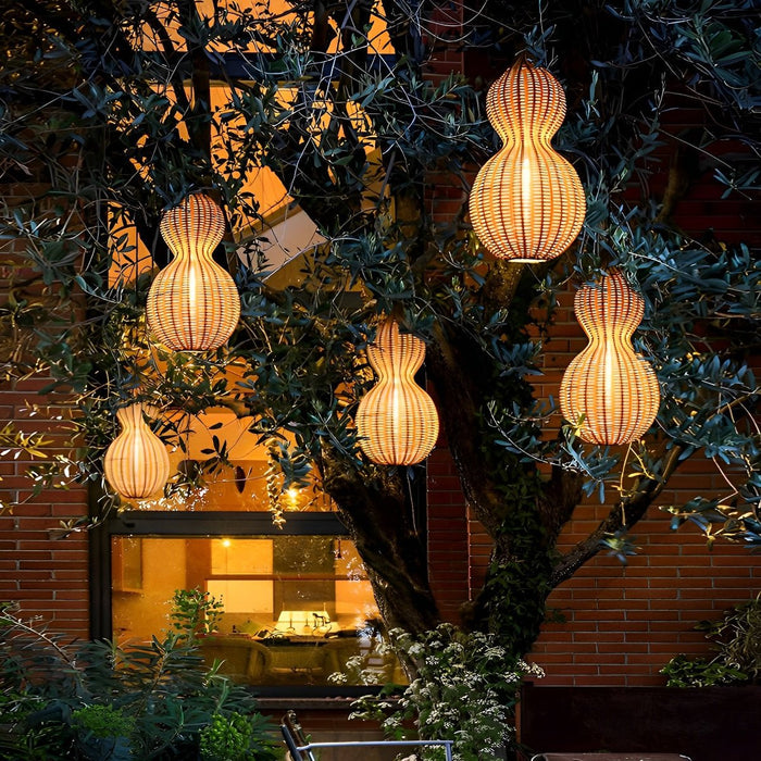 Rattan Gourd Outdoor String Lights - Weatherproof Hanging Solar-Powered LED Patio Lamps for Garden, Backyard, and Porch Decor