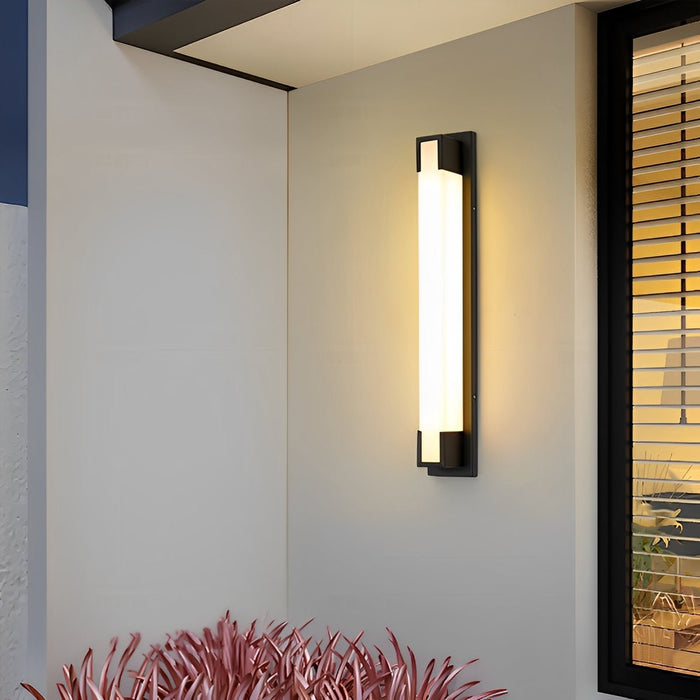 Modern Linear LED Outdoor Wall Sconce, IP65 Waterproof, Stainless Steel, Courtyard/Patio/Balcony Lighting
