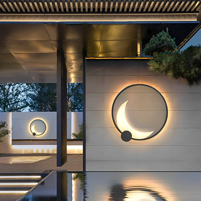 Solar Dusk to Dawn Crescent Moon LED Wall Sconce, Waterproof IP65, Outdoor Patio/Porch/Yard Lighting