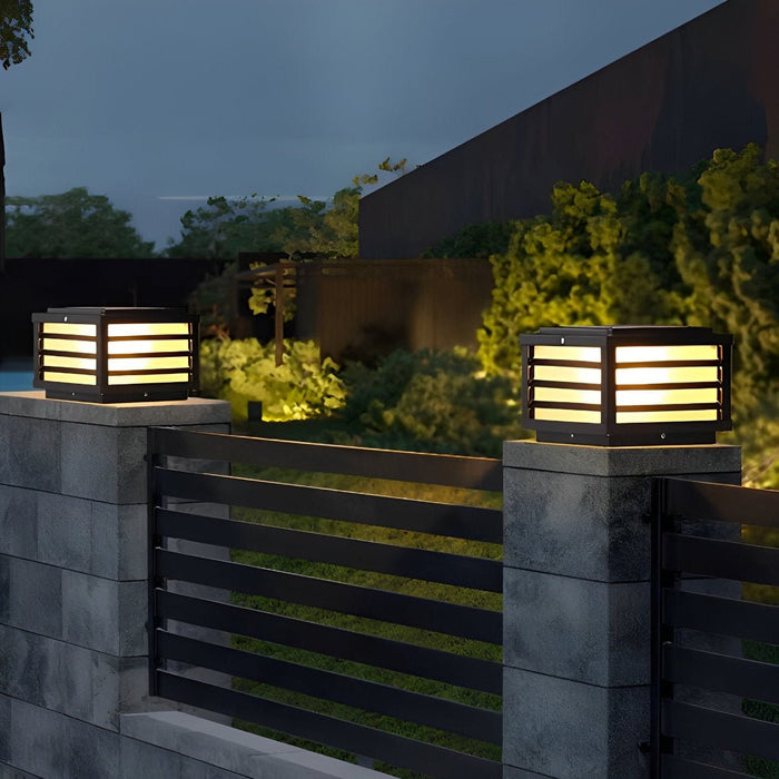 Solar Powered LED Fence Post Light, Waterproof Dusk to Dawn Security Cap for Deck/Patio/Yard