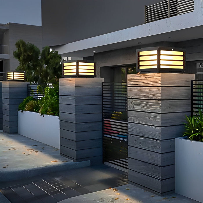 Solar Powered LED Fence Post Light, Waterproof Dusk to Dawn Security Cap for Deck/Patio/Yard