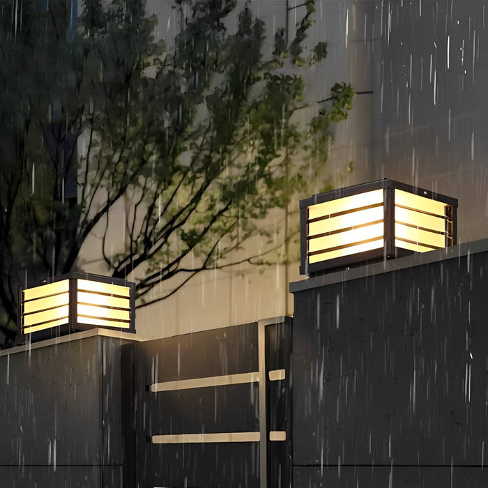 Solar Powered LED Fence Post Light, Waterproof Dusk to Dawn Security Cap for Deck/Patio/Yard