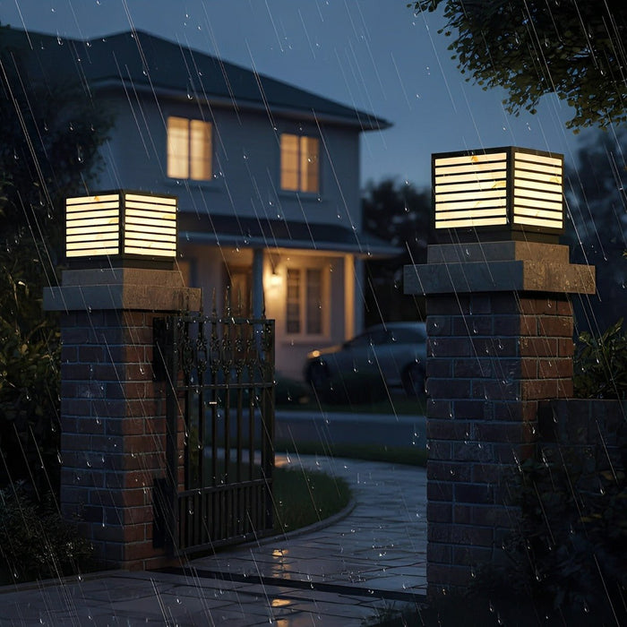 Solar LED Post Cap Light, Dusk to Dawn Pillar, IP65 Waterproof, Square Modern Outdoor Deck/Fence Lighting