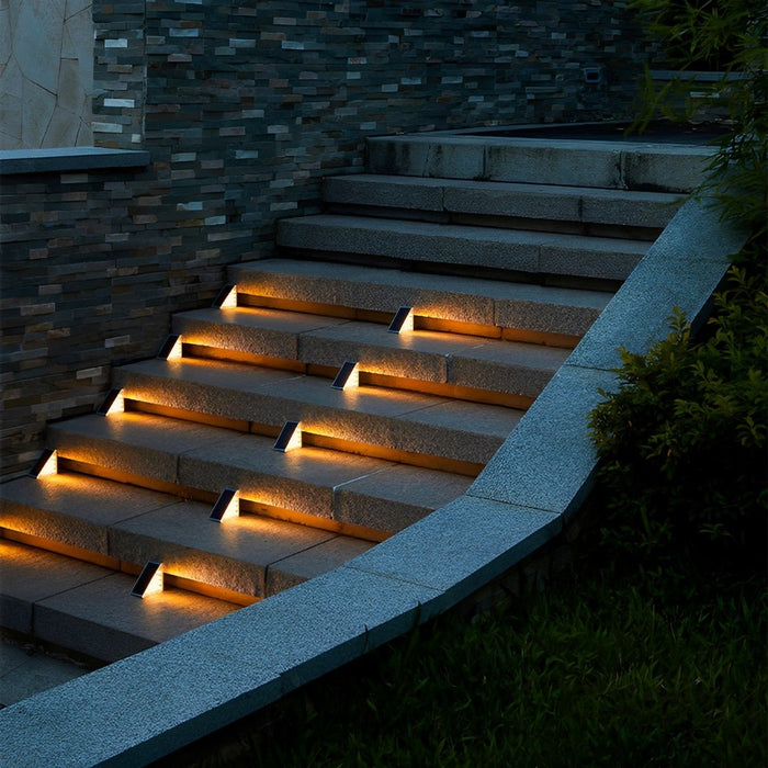 Solar-Powered Triangular LED Step Lights, Waterproof Outdoor Accent Lighting for Decks/Stairs/Patios