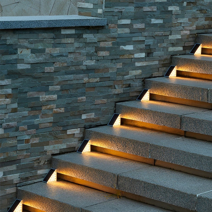Solar-Powered Triangular LED Step Lights, Waterproof Outdoor Accent Lighting for Decks/Stairs/Patios