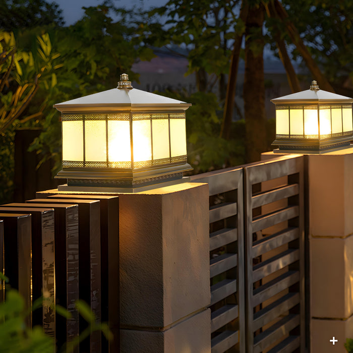 Solar Powered Fence Post Light, Vintage Retro Outdoor Post Cap, IP65 Waterproof, Remote Control, Copper Glass for Yard/Garden/Gate