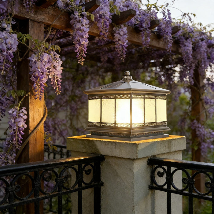 Solar Powered Fence Post Light, Vintage Retro Outdoor Post Cap, IP65 Waterproof, Remote Control, Copper Glass for Yard/Garden/Gate