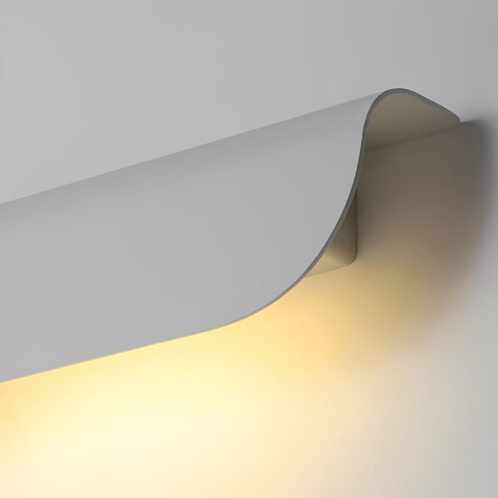 Arc-shaped LED Outdoor Wall Sconce - Waterproof Minimalist Exterior Lighting Fixture, Modern Up/Down Light