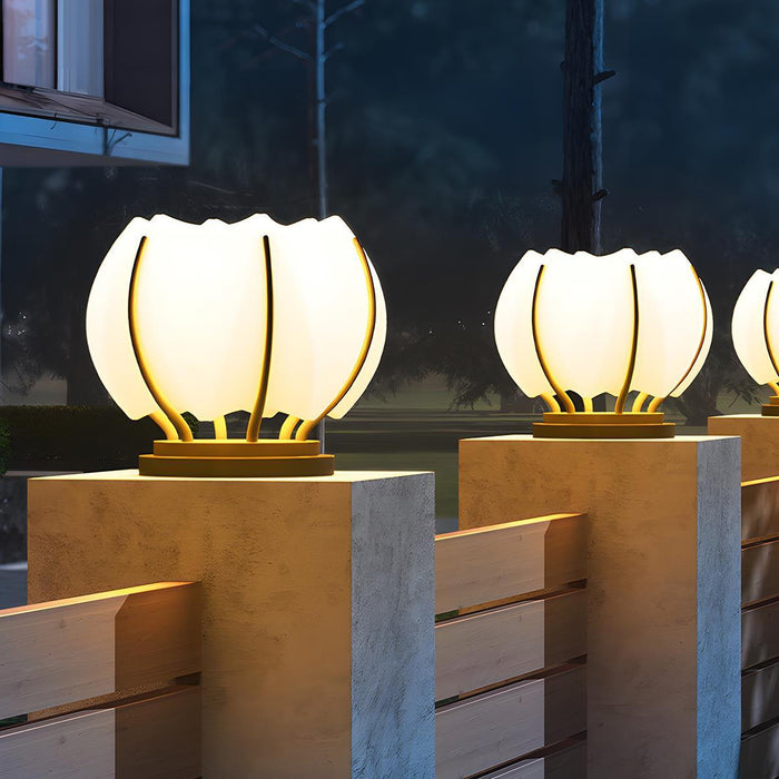 Solar Flower Outdoor Post Lights - Waterproof Garden Pathway Lighting, Decorative Floral Design