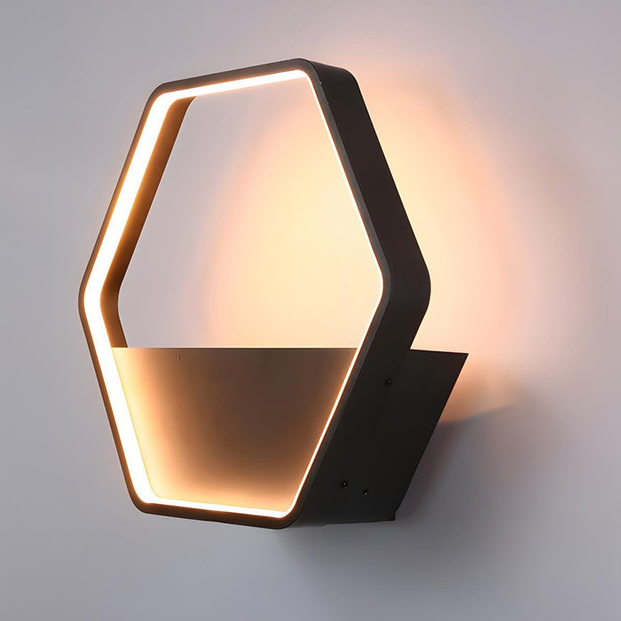 Solar LED Wall Planter Light - Outdoor Waterproof - Integrated Plant Pot, Garden Decor