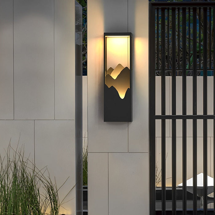 Solar Outdoor Wall Sconce, Waterproof Landscape Lighting, Dusk to Dawn, Garden/Patio/Yard