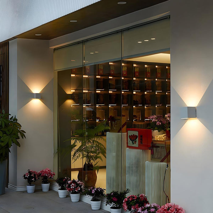 Outdoor Wall Sconce, Up Down LED, IP65 Waterproof, Solar/Hardwired, Die-cast Aluminum for Patio/Porch/Yard