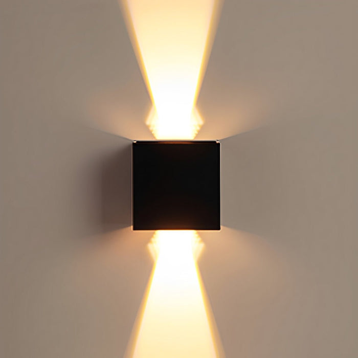 Outdoor Wall Sconce, Up Down LED, IP65 Waterproof, Solar/Hardwired, Die-cast Aluminum for Patio/Porch/Yard