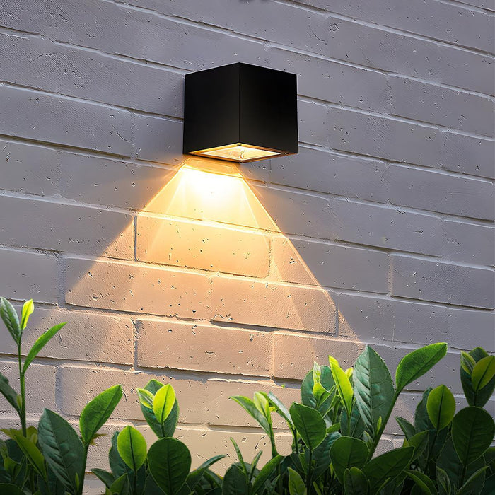 Outdoor Wall Sconce, Up Down LED, IP65 Waterproof, Solar/Hardwired, Die-cast Aluminum for Patio/Porch/Yard